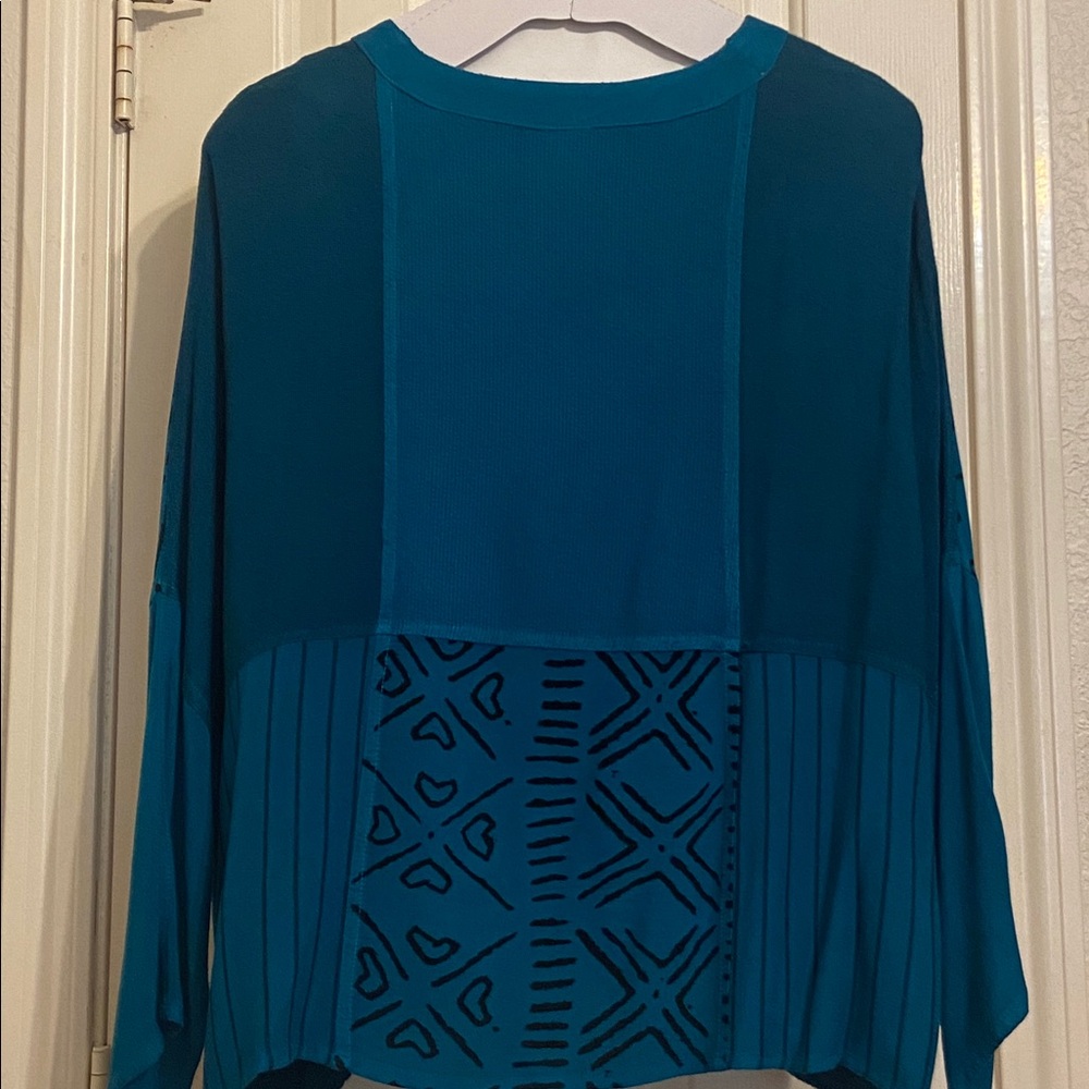 Unique Teal Button-Up Light Sweater from Moracco with Patterned Sleeves - Picture 4 of 6